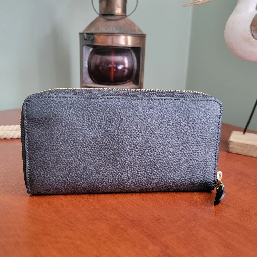 Coach F16612 Accordion Zip Around Black Pebbled Leather Wallet